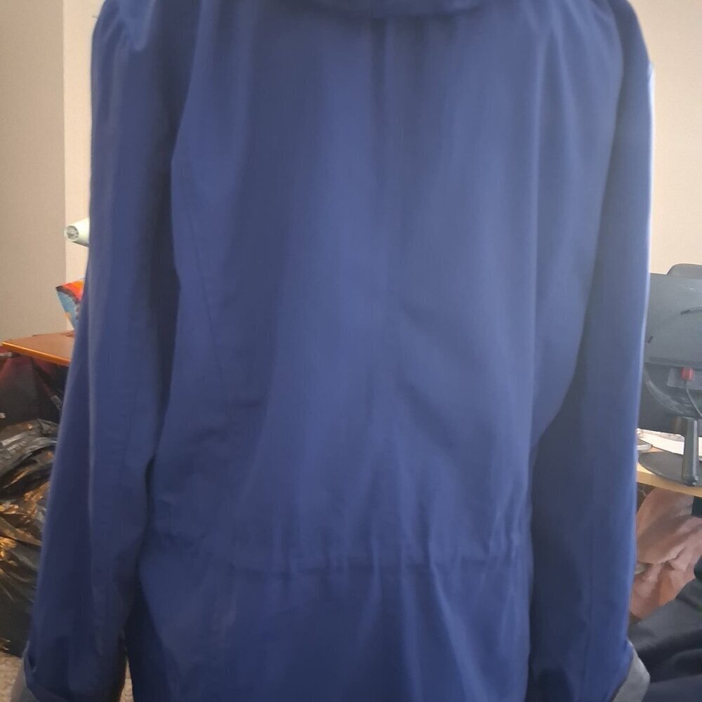 Hooded Water Resistant Utility Trenchcoat Jacket in Royal Blue - Picture 9 of 10